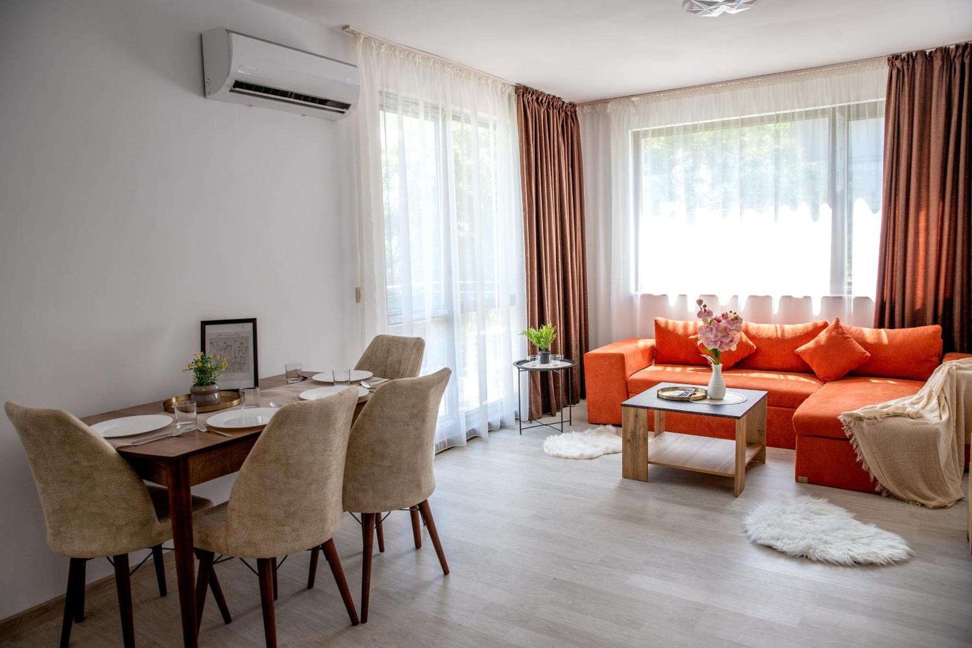 Two-Bedroom Premium Apartment 산콘스탄틴앤헬레나 외부 사진